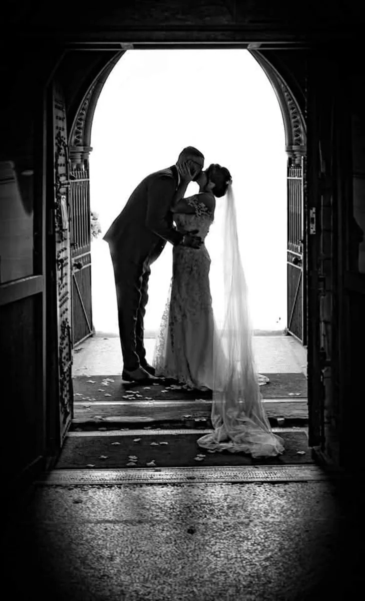 Wedding portrait photographed by Lynton Photography